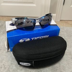 NIB TIFOSI Jet Sunglasses
